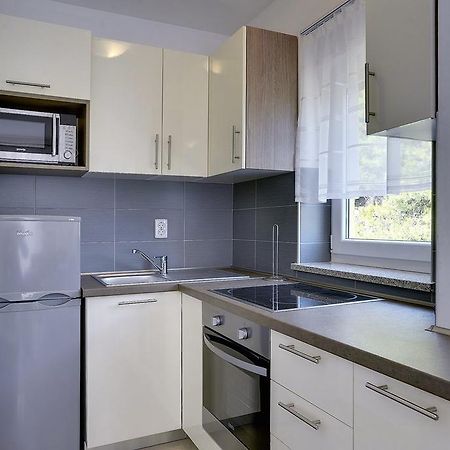 Apartments Kralj Medulin Exterior photo